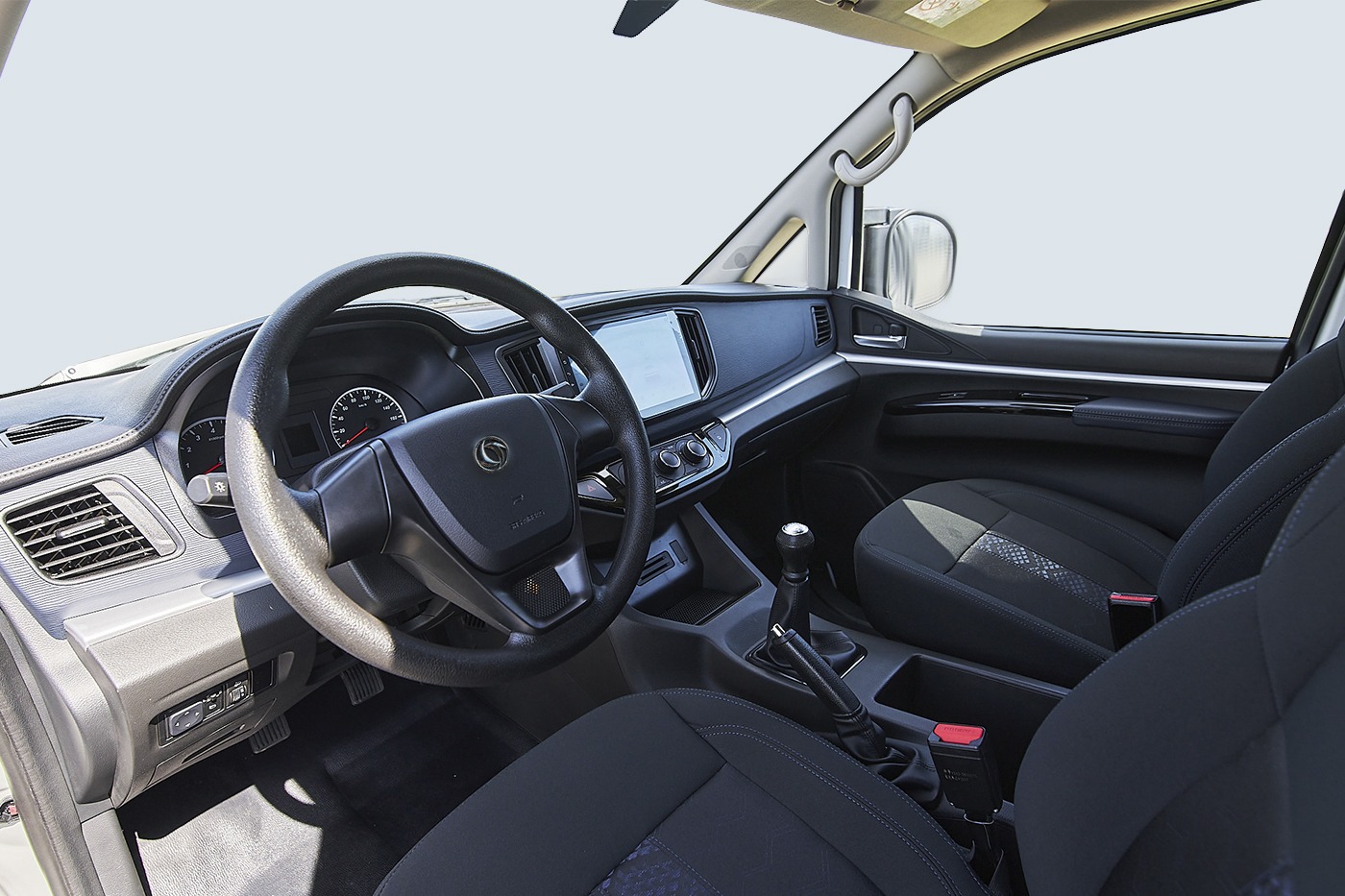 Dongfeng M5